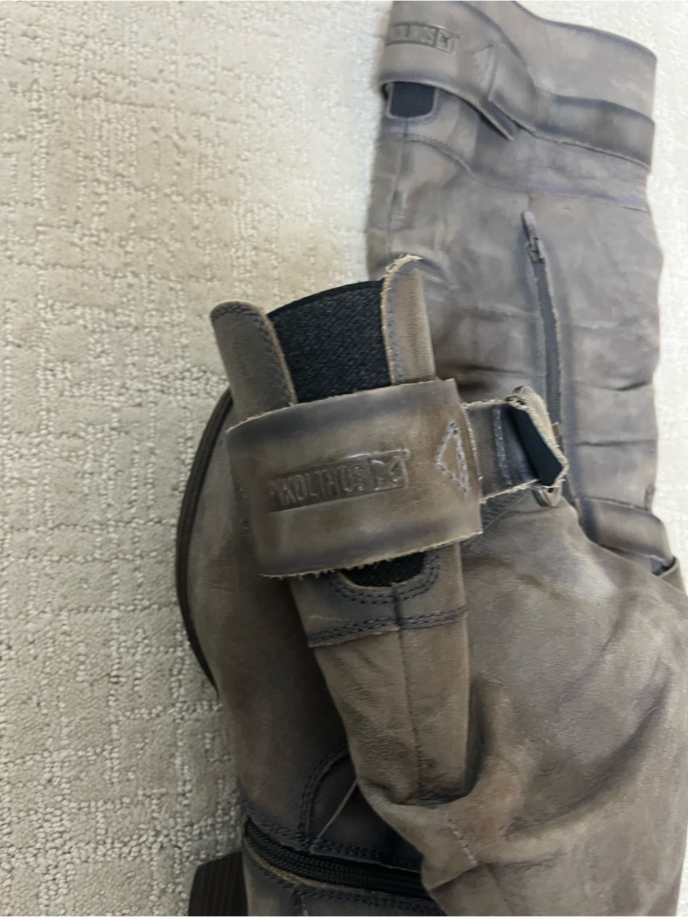 Pikolinos knee high Slouchy Buckle Boots in gray. Women’s size 39 - Picture 3 of 5